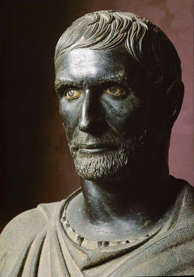 Busto di Bruto (Bruto Capitolino) - Scultura in bronzo. 300 a.C., Dim. 79 cm - Roma, Musei Capitolini, Palazzo dei Conservatori, Sala dei Trionfi da Roman