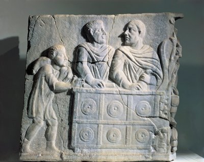 Frammento di sarcofago che raffigura un cambiavalute, da Roma, Viale del Re da Roman