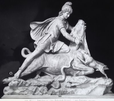 Mitra che uccide il toro, rappresentazione del culto mitraico da Roman