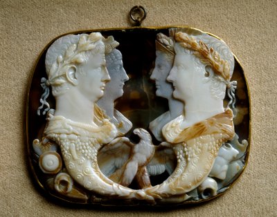 Arte romana: cammeo in onice (Gemma Claudia) da Roman
