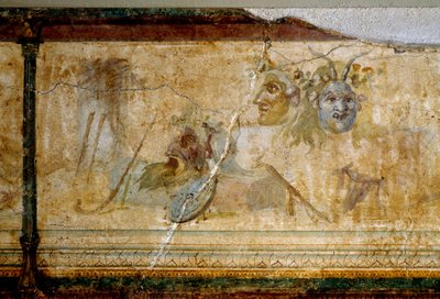Arte romana: Natura morta con maschere teatrali (dettaglio) da Roman