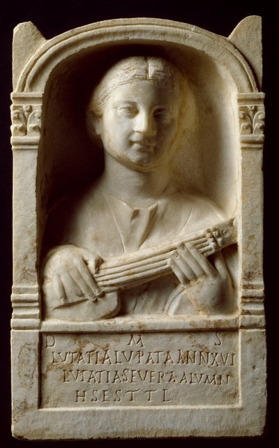 Arte romana: stele funeraria di una donna chiamata 