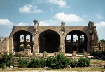 Arte romana: veduta della Basilica di Massenzio e Costantino da Roman