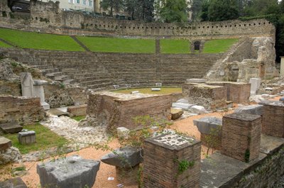 Arte romana: veduta del teatro romano (I secolo a.C.), Trieste, Italia da Roman