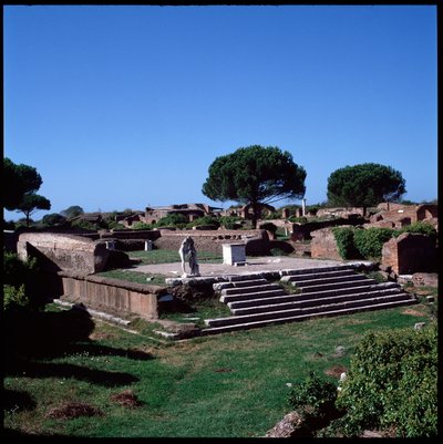 Arte romana: vista delle rovine del tempio di Ercole da Roman