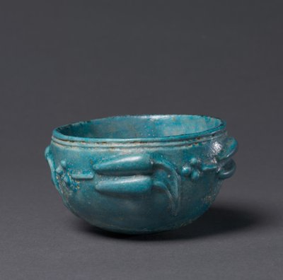 Ciotola con Decorazione a Bocciolo di Loto, Egitto, 1-200 da Roman Imperial Period