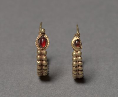 Orecchino da Roman Imperial Period