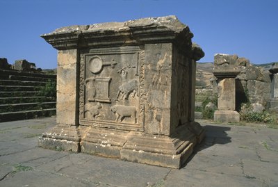 Frammento architettonico istoriato, Alto Periodo Imperiale (27 a.C.-395 d.C.) da Roman Imperial Period