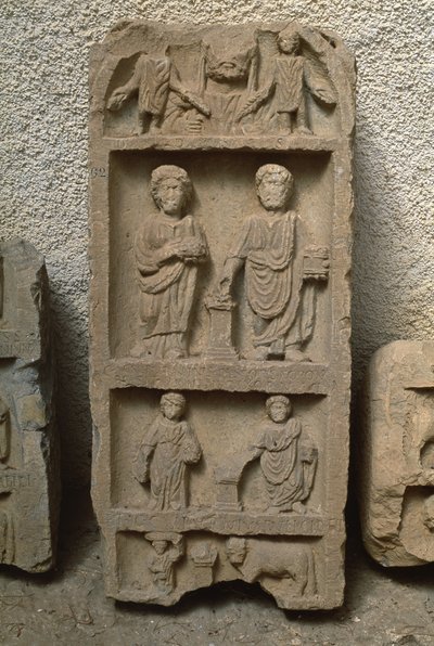 Stele con figure umane, Alto Periodo Imperiale (27 a.C.-395 d.C.) da Roman Imperial Period