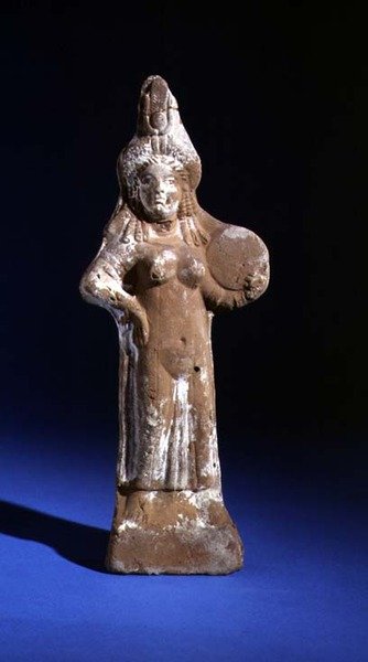 Statuetta della dea Iside con un tympanon da Roman Period Egyptian
