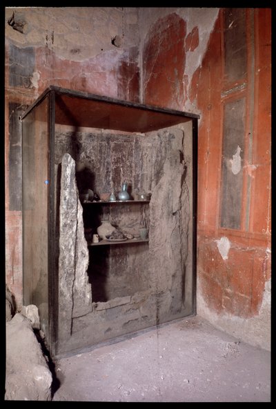 Guardaroba carbonizzato, Casa a Graticcio, V secolo a.C.-I secolo d.C. da Roman Roman