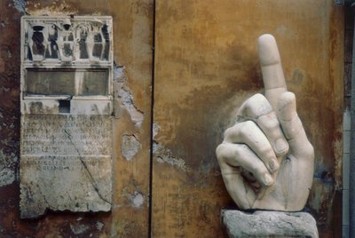 Mano destra, dal Colosso di Costantino da Roman Roman