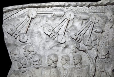 Arte romana: macchine da guerra durante la Seconda Guerra. Stampo del 1862 che riproduce i bassorilievi della colonna di Traiano (Colonna Traiana) a Roma costruita durante il regno dell