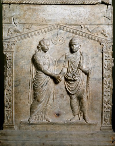 Arte romana: altare funerario decorato con la scena di un matrimonio (Junctio dextrarum) da Roman Roman