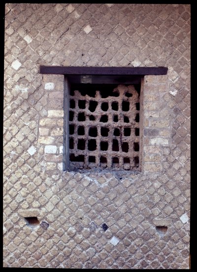 Vista di una finestra della casa dell