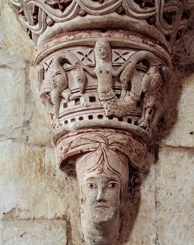 Una sirena, capitello scolpito del presbiterio da Romanesque