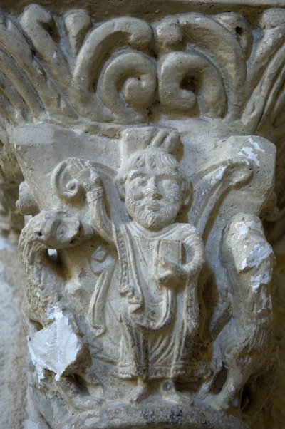 Arte romanica: dettaglio di un capitello della chiesa di San Biagio, Lacommande (Pirenei Atlantici) da Romanesque