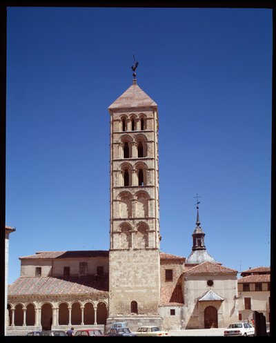 Veduta della chiesa da Romanesque