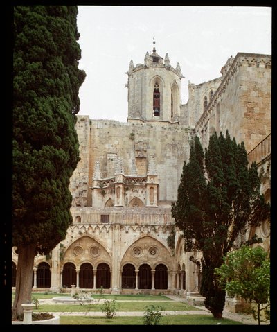 Vista del chiostro e della cattedrale di Santa Tecla a Tarragona da Romanesque