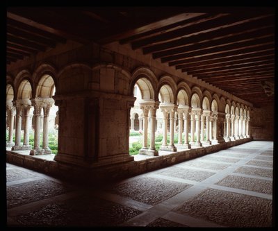 Vista del chiostro del Monastero Reale di Las Huelgas de Burgos da Romanesque