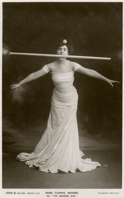 Carrie Moore, attrice australiana, c1900s da Rotary Photo