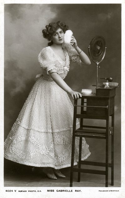 Gabrielle Ray, attrice, ballerina e cantante inglese, c1906 da Rotary Photo