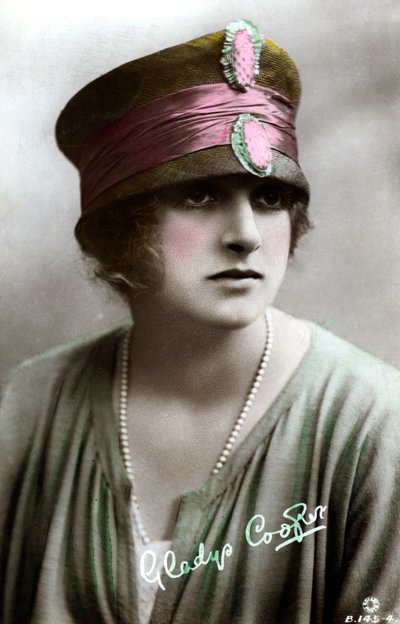 Gladys Cooper, attrice inglese da Rotary Photo