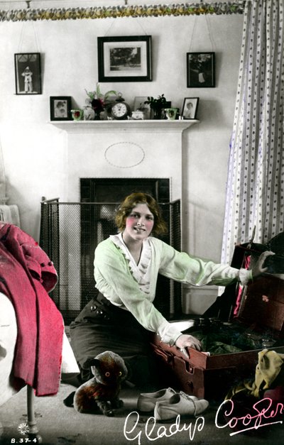 Gladys Cooper 1888-1971, attrice inglese, inizio XX secolo da Rotary Photo