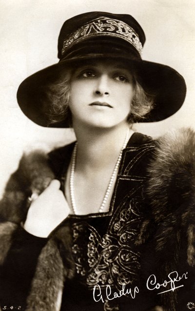 Gladys Cooper, attrice inglese da Rotary Photo