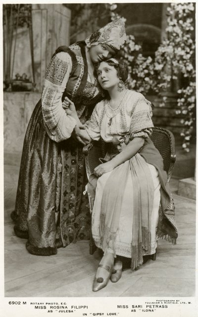 Rosina Filippi e Sari Petrass, attrici da Rotary Photo