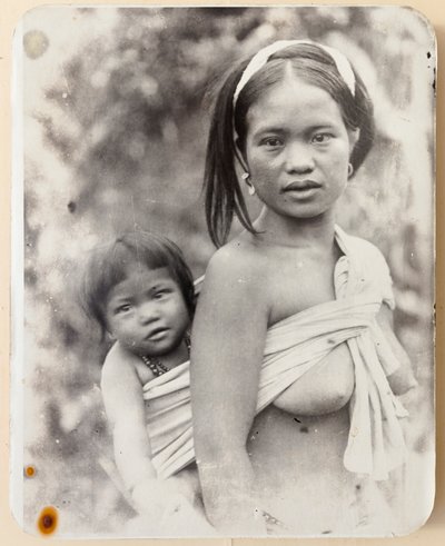 Madre e figlio Ifugao da Roy Barton