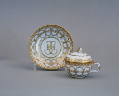 Tazza e piattino con il monogramma di Caterina II, Fabbrica Imperiale di Porcellana, 1770-1780s da Russian Master