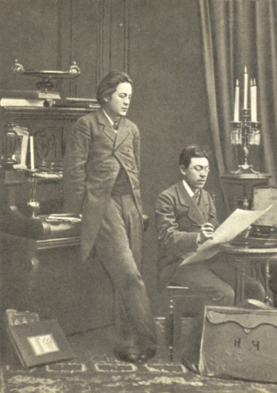 Anton Cechov (a sinistra) con suo fratello Nikolay a Mosca da Russian Photographer