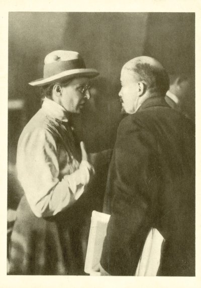 Elena Stasova e Lenin al Secondo Congresso Mondiale del Comintern al Cremlino, Mosca da Russian Photographer
