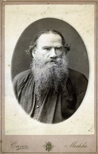 Ritratto di Lev Nikolaievitch, conte Tolstoi da Russian Photographer