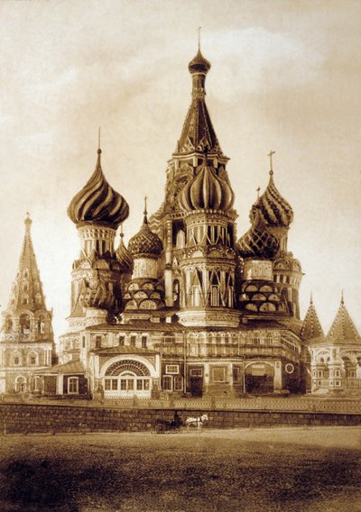 Cattedrale di San Basilio, Piazza Rossa, Mosca, c. 1890 da Russian Photographer
