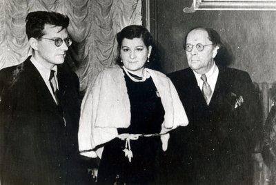 Il compositore Dmitri Dmitriyevich Shostakovich, la cantante Maria Maksakova e lo scrittore Aleksei Nikolayevich Tolstoy da Russian Photographer