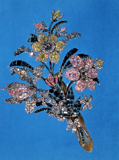 Spilla a forma di grande bouquet con diamanti taglio brillante e smeraldi, c.1760 (oro, argento, diamanti e smeraldi) da Russian School