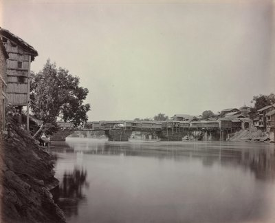 Ponte dei negozi, Srinagar, Kashmir da Samuel Bourne