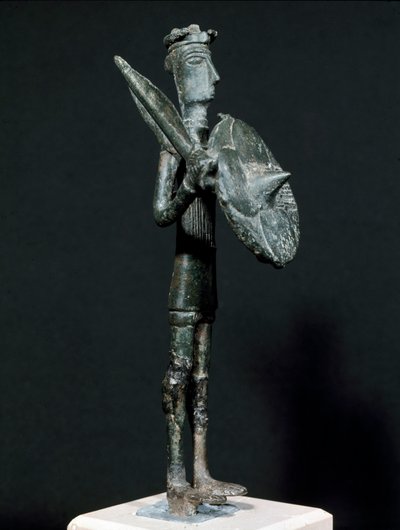 Cultura nuragica (nuraghi) sarda: statua in bronzo del guerriero di Teti dalle montagne di Arcosu. VIII-VII secolo a.C. Cagliari, Museo Archeologico Nazionale, Sardegna, Italia da Sardinia Nuragic Civilization