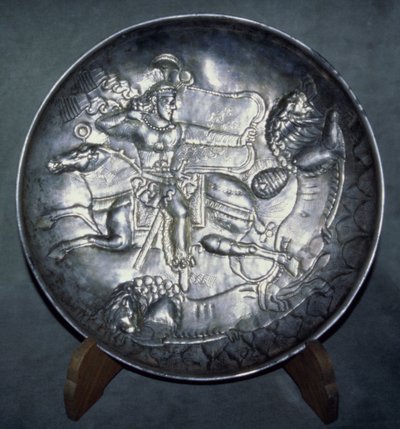 Piatto raffigurante il Re Ardashir II, da Sari, Mazandaran, c.380 d.C. da Sasanian School