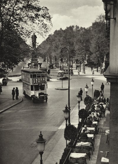 Berlino: Tiergarten; Kemper-Platz da Sasha Stone