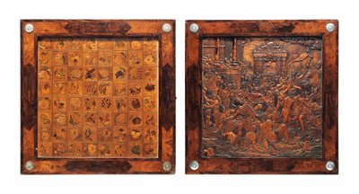 Una scatola da gioco pieghevole in marqueterie di legno di frutto intagliato a rilievo e noce con montature in argento boemo da school Bohemian