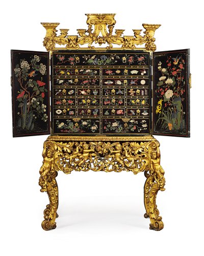 Cabinet da esportazione cinese su supporto William e Mary, fine XVII secolo da School Chinese