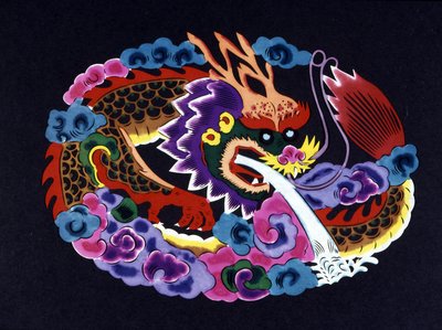 Ritaglio di carta cinese colorato con un drago da School Chinese