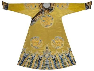 Abito ricamato Qiu Xiangse 