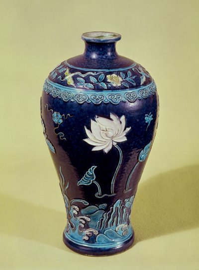Vaso Ming con decorazione a tre colori da School Chinese