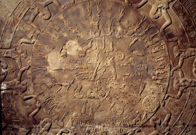 Antichità egizia: dettaglio dello zodiaco con costellazioni in rilievo dal soffitto della cappella orientale di Osiride dal Tempio di Hathor a Denderah. 30 a.C. Parigi, Museo del Louvre da School Egyptian