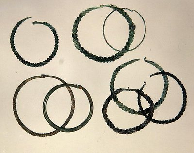 Gioielli trovati a Nordhessen, periodo di Hallstatt (metallo) da School German