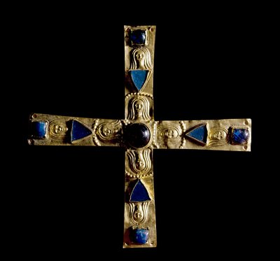 Archeologia del Medioevo. Arte barbarica della Lombardia: Croce di Gisulfo, in foglia d